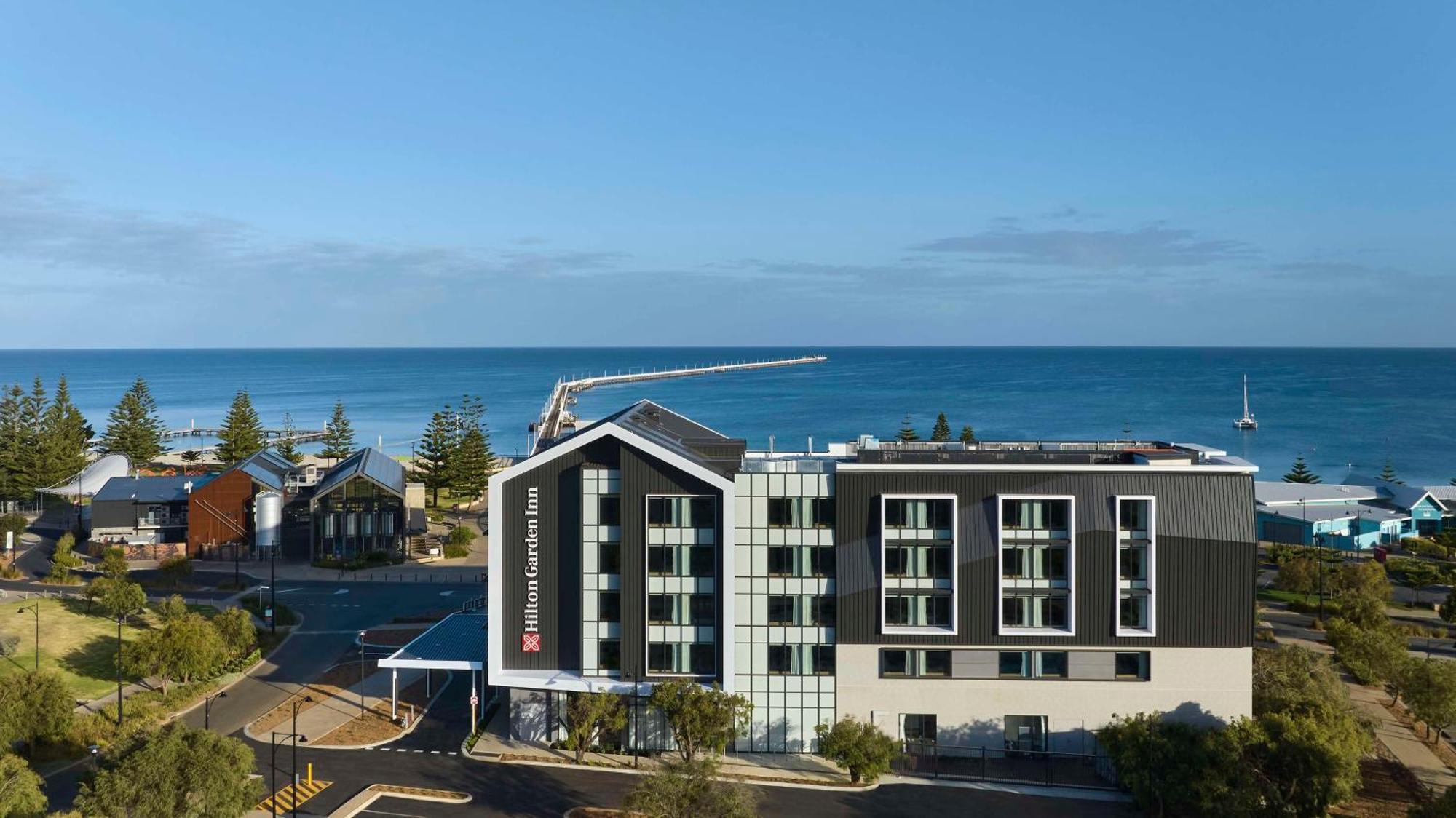 Hilton Garden Inn Busselton Exterior photo