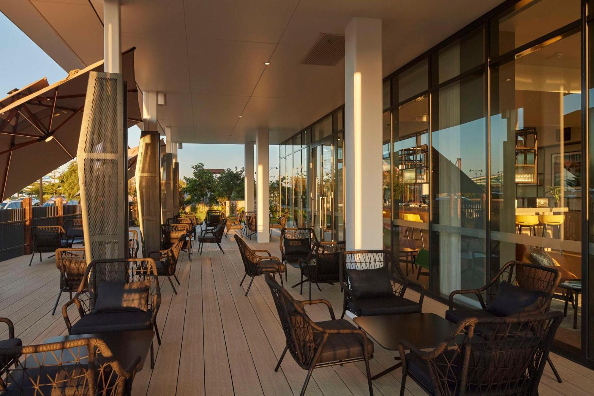 Hilton Garden Inn Busselton Exterior photo